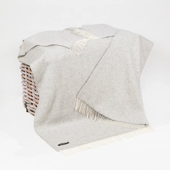 Cashmere Merino Wool Throw Pale Grey & Cream Herringbone