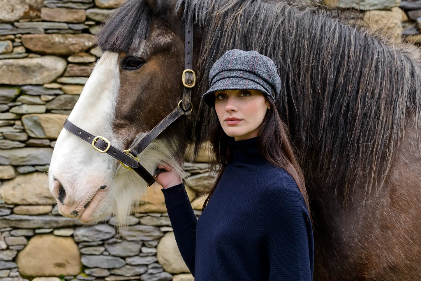 Ladies Tweed Newsboy Hat - Charcoal with Red