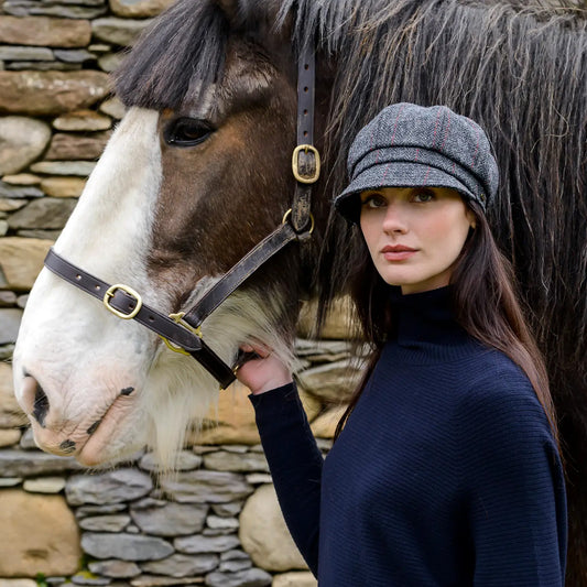 Ladies Tweed Newsboy Hat - Charcoal with Red
