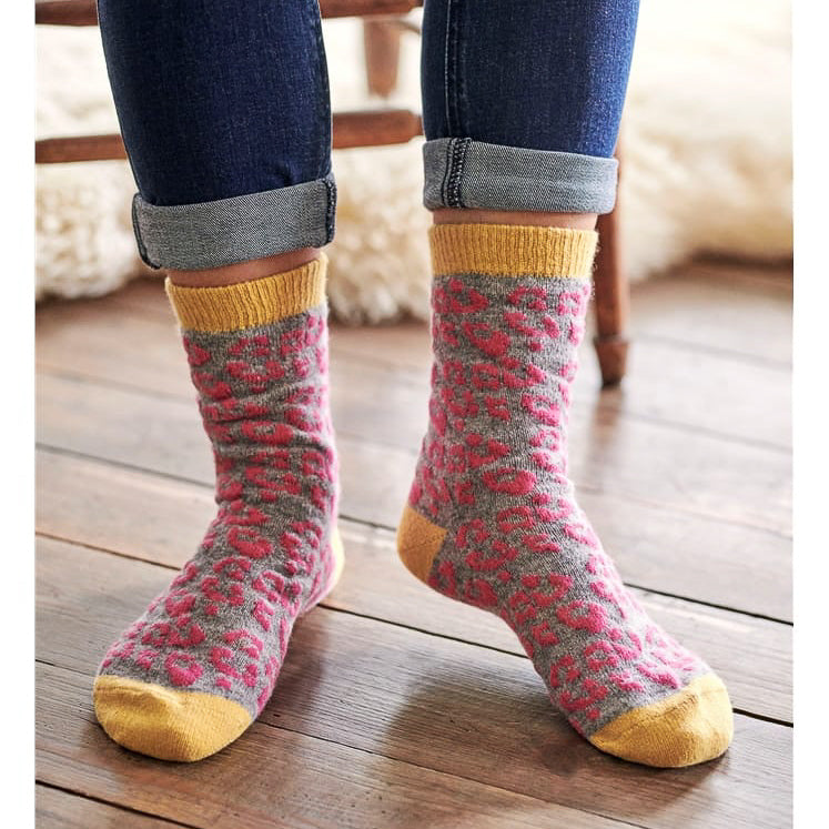 Wool socks, mittens & hand warmers